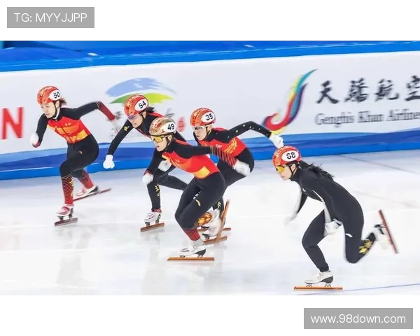 短道收官日张楚桐金吉莉同组冲冠