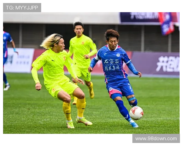 石家庄功夫签下20岁中场郭凌淄