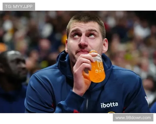 约基奇助攻破纪录再创三双神迹 约基奇助攻破纪录再创三双神迹